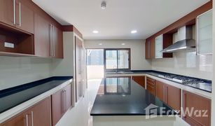 3 Bedrooms Condo for sale in Khlong Toei Nuea, Bangkok Govind Tower