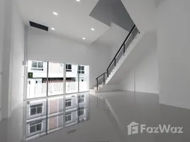 ขายบ้านเดี่ยว 4 ห้องนอน ใน ลาดพร้าว, กรุงเทพมหานคร, ลาดพร้าว, ลาดพร้าว, กรุงเทพมหานคร