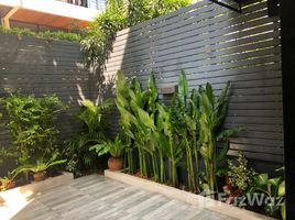 5 Bedrooms House for rent in Phra Khanong Nuea, Bangkok Beautiful Townhouse with Private Pool in Thonglor