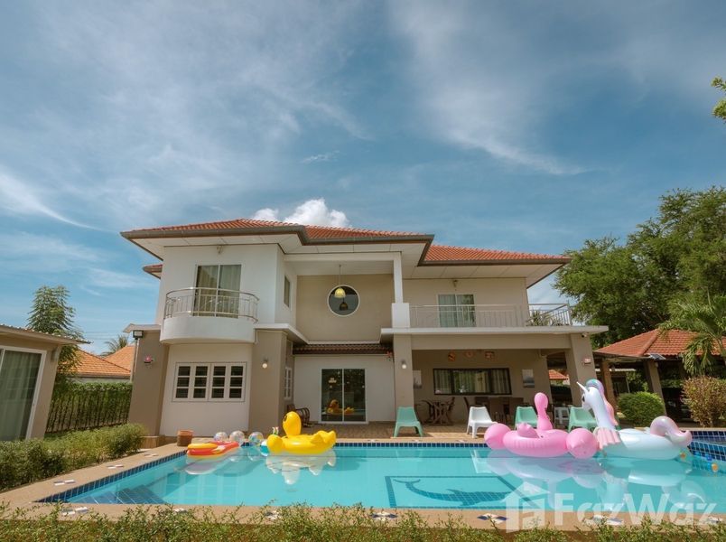 6 Bedroom Houses for Rent near Hua Hin Beach, Hua Hin City