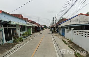 Moo Baan Phra Prathanphon in Surasak, Паттая