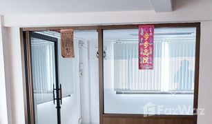 ขายพื้นที่ค้าปลีก 5 ห้องนอน ใน คลองกุ่ม, กรุงเทพมหานคร 