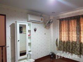 2 Bedroom Townhouse for sale at Baan Chuenkamoniwet 3, Nuan Chan