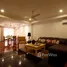 5 Bedroom Townhouse for rent at SanguanSap Mansion, Thung Wat Don