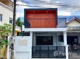 2 Schlafzimmer Reihenhaus zu verkaufen in Kathu, Phuket, Kathu, Kathu