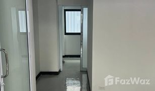 10 Bedrooms Whole Building for sale in Phra Khanong Nuea, Bangkok 
