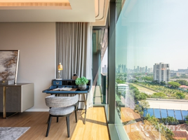 2 Bedroom Condo for rent at Sindhorn Tonson , Lumphini, Pathum Wan