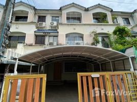 3 Bedroom Townhouse for rent at Baan Klang Muang Rama 9 Motorway, Suan Luang, Suan Luang