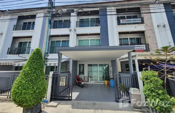 Baan Klang Muang S-Sense Srinakarin in Nong Bon, Bangkok