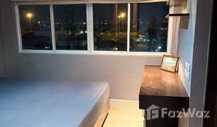 2 Bedrooms Condo for sale in Phlapphla, Bangkok J.W. Boulevard Srivara