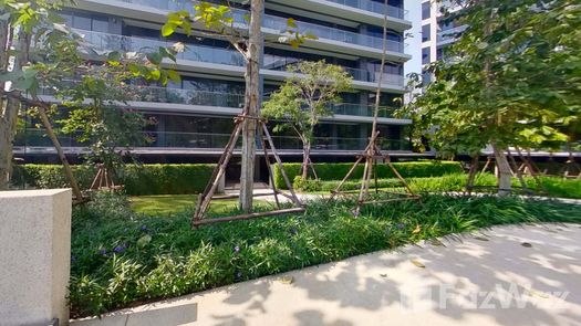 3D Walkthrough of the Communal Garden Area at Park Court Sukhumvit 77