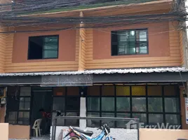 在邻铃, 曼谷出租的3 卧室 Whole Building, Din Daeng, 邻铃