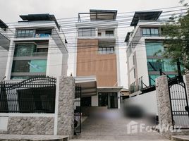 6 Habitación Adosado en venta en Baan Panna Ekkamai-Ramindra, Lat Phrao