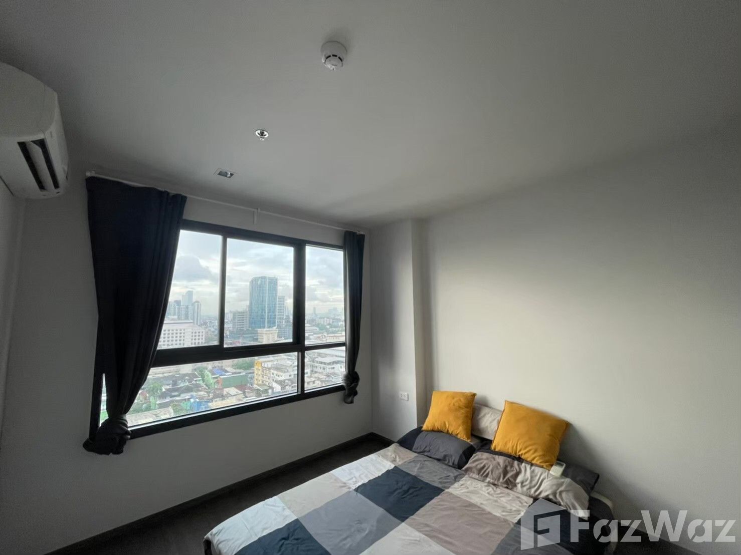 For sale 1 bed condo in Phra Khanong, Bangkok