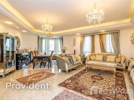4 침실 Al Badia Residences에서 판매하는 아파트, 크릭 해변