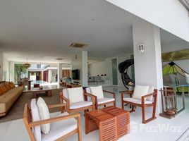 6 Bedrooms Villa for sale in Cha-Am, Phetchaburi Absolute Beachfront – Modern Design 6 Bedroom Villa