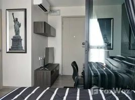 Studio Condo for rent at The Politan Rive, Bang Kraso