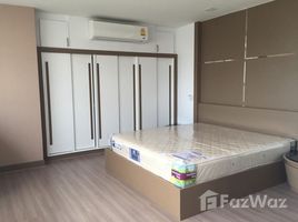 3 chambre Condominium à louer à , Khlong Tan