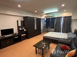 1 Bedroom Apartment for sale at Laemtong Serviced Apartment, Surasak, Si Racha, Chon Buri, Thailand