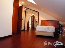 4 спален Квартира в аренду в Raintree Village Apartment, Khlong Tan Nuea, Щаттхана, Бангкок