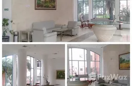 Kaufen Sie 3 Schlafzimmer Appartement mit Bitcoin im Surabaya in East Jawa, Indonesien