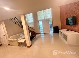 3 спален Квартира в аренду в P.R. Home 3, Khlong Tan Nuea