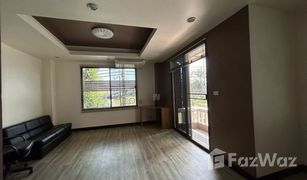 4 Bedrooms Townhouse for sale in Sam Sen Nok, Bangkok 