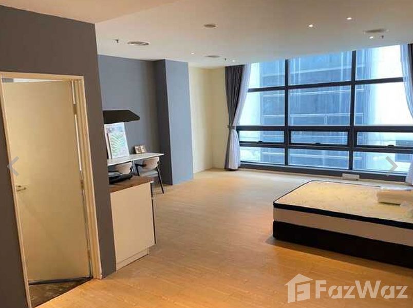 Land with Beachfront for Sale in Metro Manila