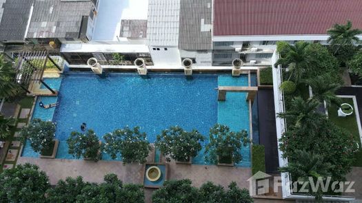 รูปถ่าย 1 of the Communal Pool at เลอ ลักซ์ คอนโดมิเนียม