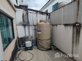 3 Bedroom Townhouse for sale at Baan Pruksa 83 Boromratchonnanee-Sai 5, Bang Toei, Sam Phran, Nakhon Pathom