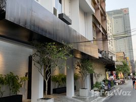 31 Bedroom Townhouse for sale in BTS Station, Bangkok, Suriyawong, Bang Rak, Bangkok