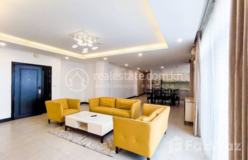 Spacious Fully Furnished Three Bedroom Apartment for Lease in Phsar Thmei Ti Bei, プノンペン