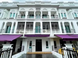 3 Schlafzimmer Haus zu verkaufen im Leon Sukhumvit 62, Bang Chak, Phra Khanong, Bangkok