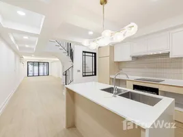 3 Schlafzimmer Reihenhaus zu verkaufen in Khlong Tan Nuea, Bangkok, Khlong Tan Nuea, Watthana, Bangkok