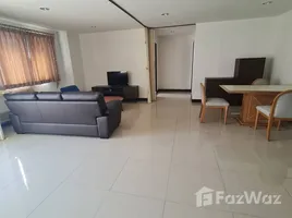 1 Bedroom Apartment for sale at Pearl Garden, Si Lom, Bang Rak, Bangkok