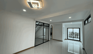 4 Bedrooms House for sale in Tha Raeng, Bangkok Sahakon Village