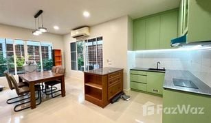 3 Bedrooms House for sale in Chatuchak, Bangkok Baan Klang Krung The Nice Ratchavipha