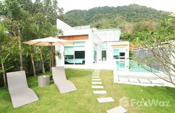 Skylight Villas in กมลา, ภูเก็ต