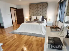 คอนโด 4 ห้องนอน ให้เช่า ในโครงการ เมย์แฟร์ การ์เด้น, คลองเตย