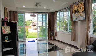 2 Bedrooms House for sale in Ban Waen, Chiang Mai 