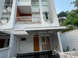 ขายทาวน์เฮ้าส์ 3 ห้องนอน ในโครงการ โมโนทาว 3 สันผีเสื้อ, สันผีเสื้อ