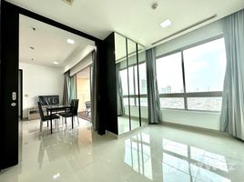 2 спален Кондо в аренду в The Lofts Yennakart, Chong Nonsi