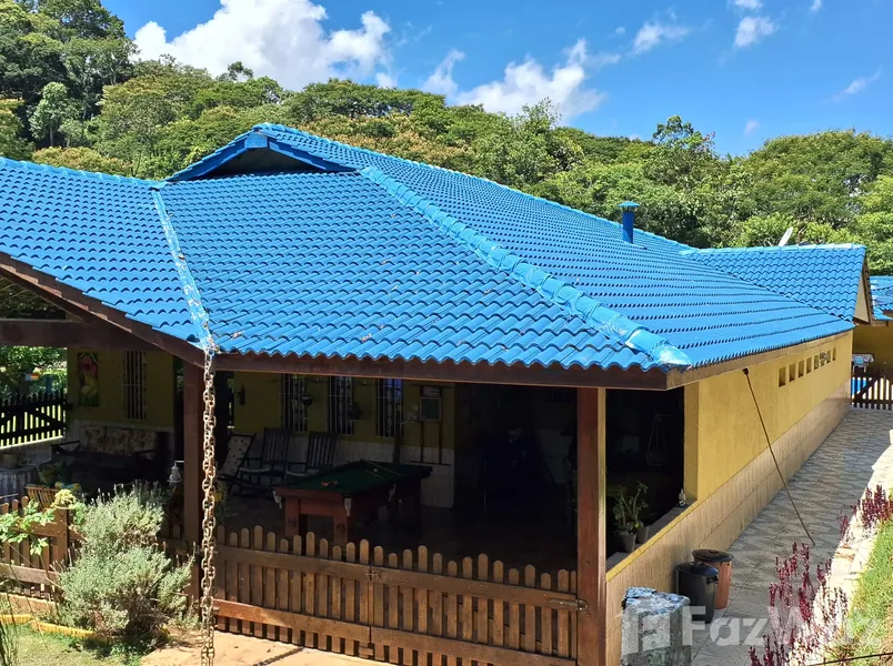 Property with Lake View for Sale in São Paulo