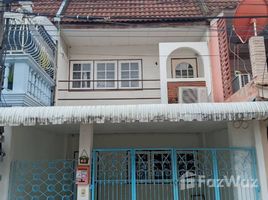 Baan Sena Villa 9 で賃貸用の 3 ベッドルーム 町家, Tha Raeng, バンケン