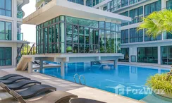 Photo 2 of the Piscine commune at Sea Zen Condominium