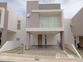 3 Habitación Casa en alquiler en Costa Rica, Santa Ana, San José, Costa Rica