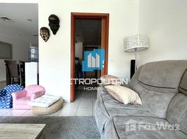 2 спален Квартира на продажу в Al Ghozlan 2, Golf Towers, The Views