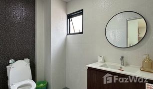 4 Bedrooms Townhouse for sale in Takhian Tia, Pattaya Canna Rong Po
