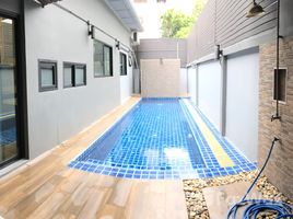 4 Bedrooms Townhouse for rent in Khlong Tan Nuea, Bangkok Lovely Townhouse with Pool for Rent in Thonglor 