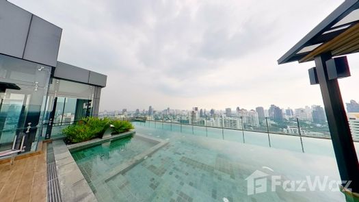 3D Walkthrough of the Communal Pool at H Sukhumvit 43